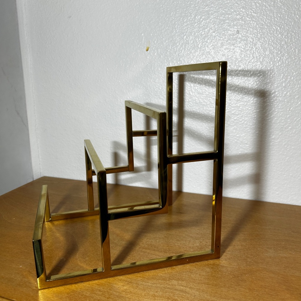 Wallet Display Stand - Picture 8 of 9